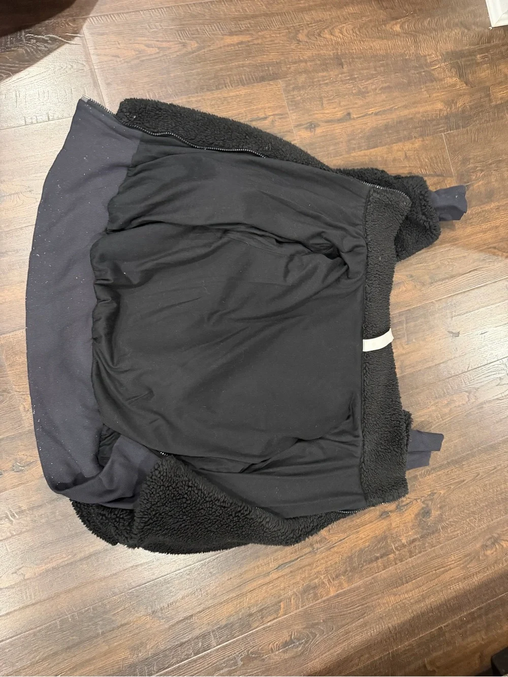 ALO Yoga women’s  Black Sherpa Joggers